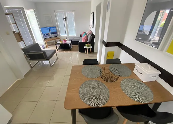 Em Apartament Malinska